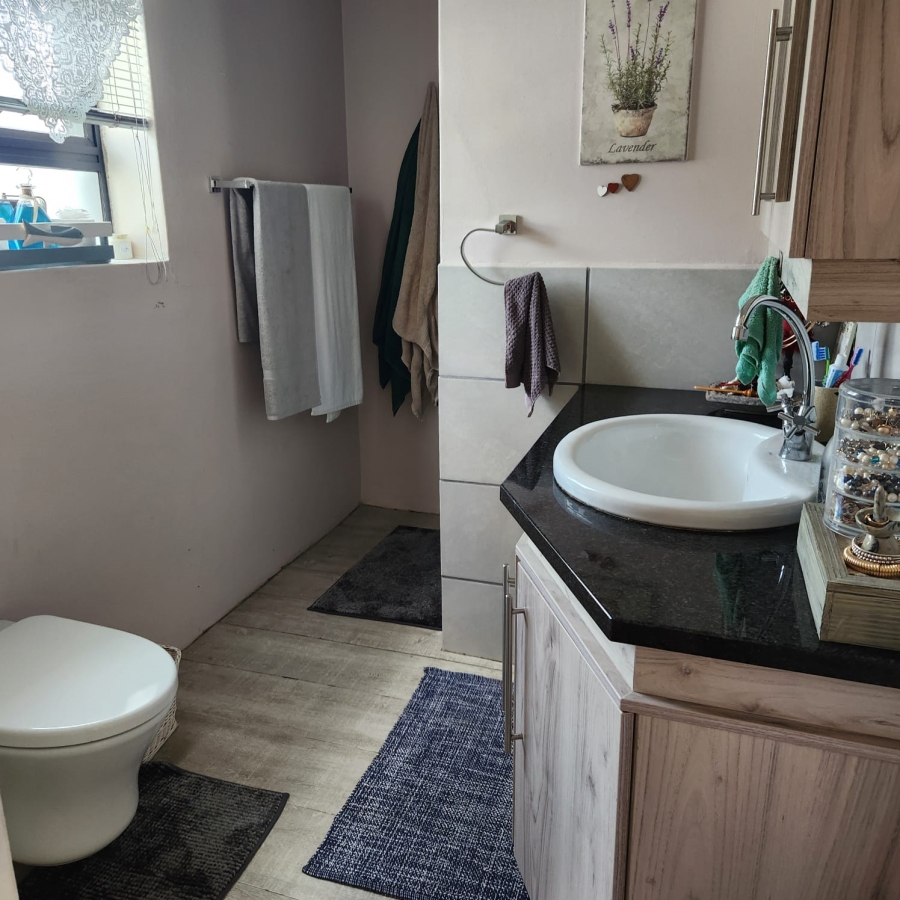 3 Bedroom Property for Sale in Stilbaai Wes Western Cape